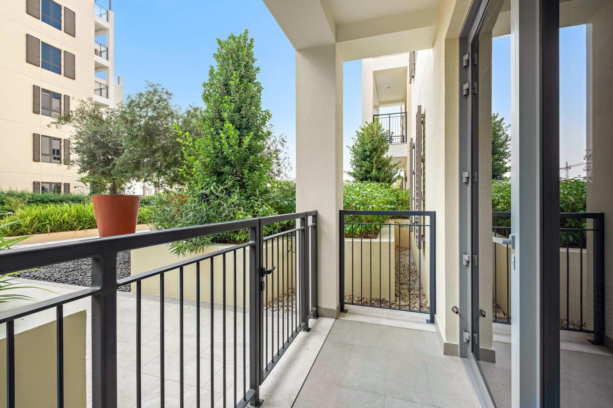 Apartment Stylish 1bedroom In La Sirene In La Dubai